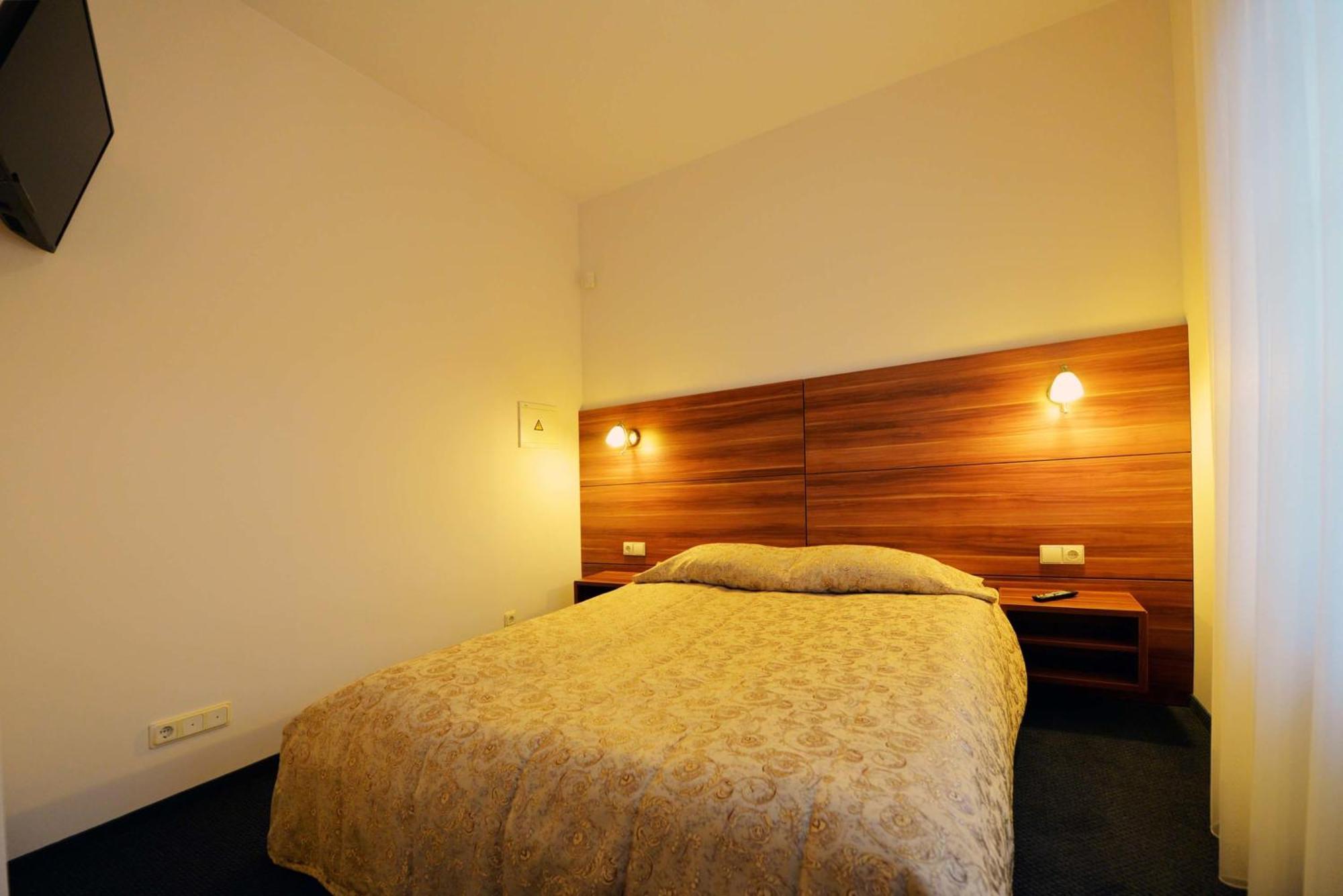 Guest House & Villa Astoma Palanga Quarto foto